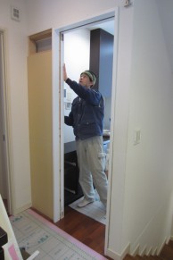 間仕切り壁及びドアの新設で暖房効果UP! 間仕切り壁及びドアの新設で暖房効果UP!